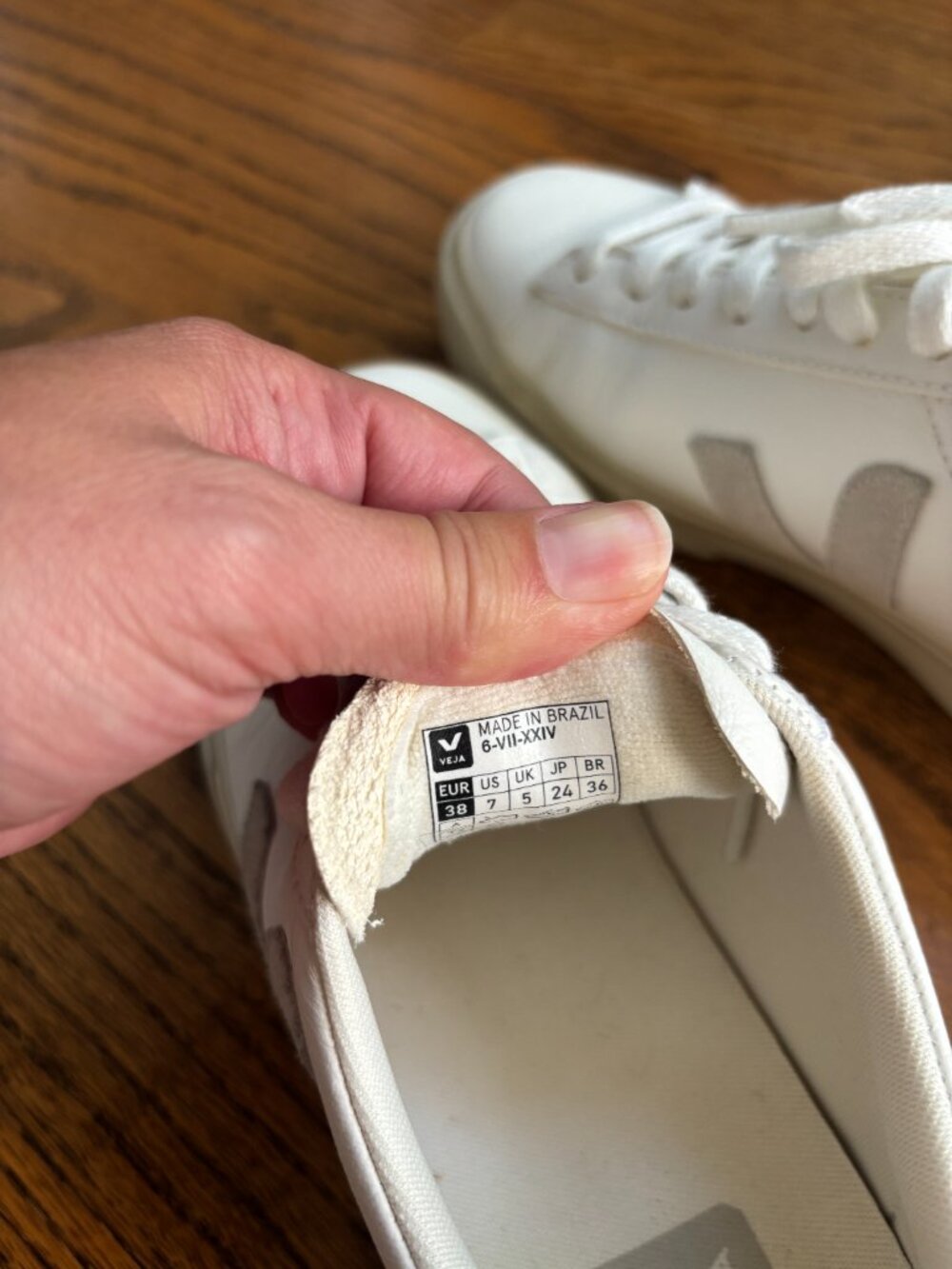 Women's Veja Campo White/Natural Size 38 - Picture 4 of 5